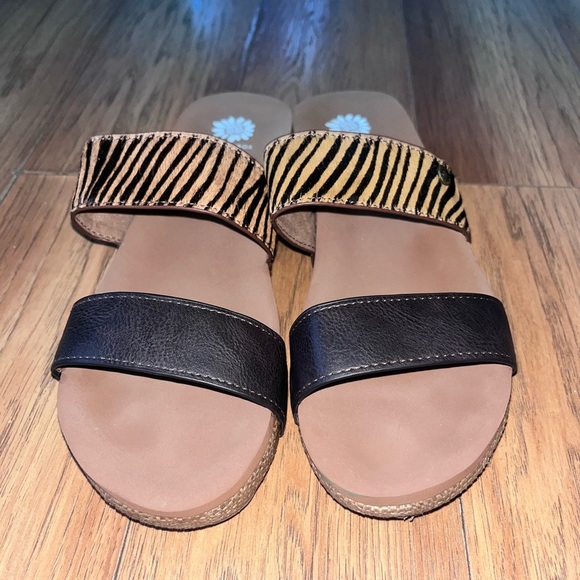 Yellow Box Women's Zebra Print and Black Sandals - Picture 3 of 6